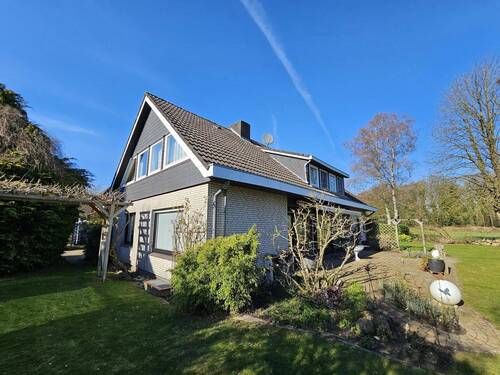 vorderer Giebel _ Terrasse - 