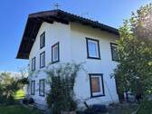 Hausansicht - 7 Zimmer Mehrfamilienhaus, Wohnhaus zum Kaufen in Griesstätt