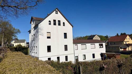 Außenansicht - 8 Zimmer Mehrfamilienhaus, Wohnhaus zum Kaufen in Claußnitz