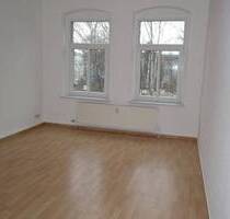 Großzügige 2-Zimmer mit Laminat, Wanne und Balkon in zentraler Lage! EBK mgl. - Chemnitz Zentrum