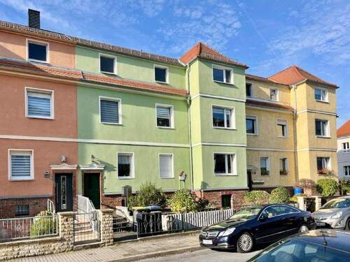 1 Ansicht Straßenseite - Schöne helle Zimmer ... in ruhiger Höhenlage!