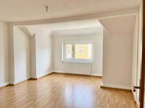 2 Wohnen - 3 Zimmer Etagenwohnung zur Miete in Dresden