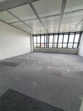 Flexibel unterteilbare Großraumbürofläche 3. OG - Büro in Augsburg