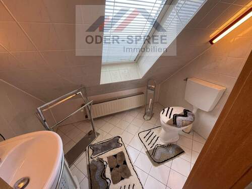 Bad im Dachgeschoss - 