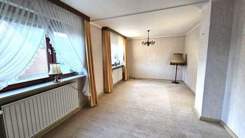 helles Wohnzimmer - 4 Zimmer Einfamilienhaus in Delmenhorst