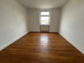 Wohnzimmer - 2 Zimmer Etagenwohnung zur Miete in Ludwigshafen am Rhein