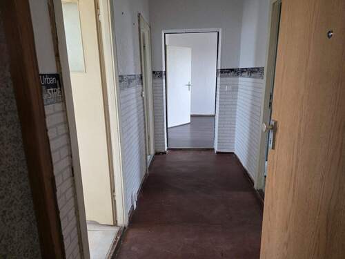 2. OG links Flur - 3 Zimmer Etagenwohnung in Burow