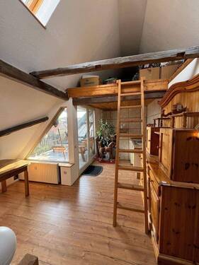 Ausgebautes Dachgeschoss/ Zugang Balkon - 