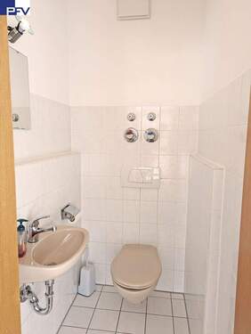 EG WC Referenzeinheit unrenoviert - 