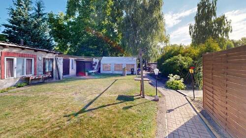 Nebengelass im Garten - 