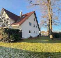 Sofort bezugsfrei: 4-Zimmer-Erdgeschosswohnung inkl. 300qm Traumgarten und 2 Parkplätzen! - Langerringen