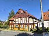Ansicht - Zweifamilienhaus mit Charme! Eigennutzer aufgepasst!