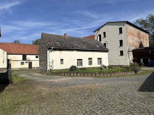 Wirtschaftsgebäude - 