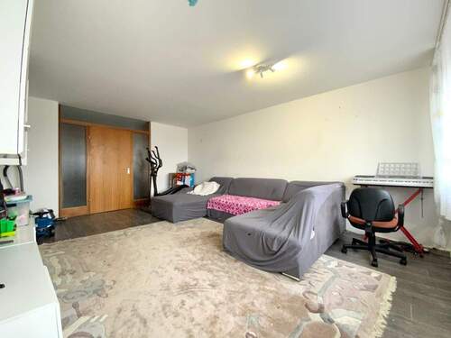 Wohnzimmer - 3 Zimmer Etagenwohnung in Ludwigsburg