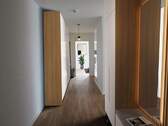Flur links - 3 Zimmer Etagenwohnung zur Miete in Wolfsburg