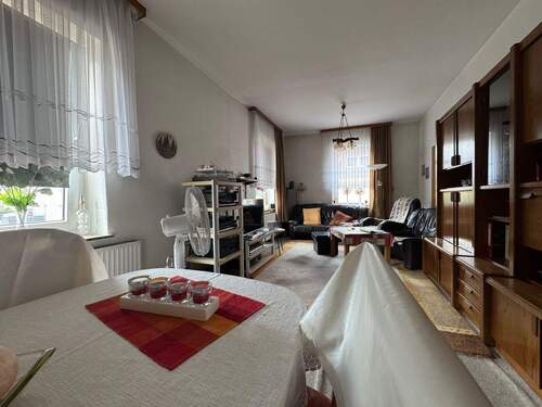 Wohnzimmer - 6 Zimmer Doppelhaushälfte in Bad Nenndorf