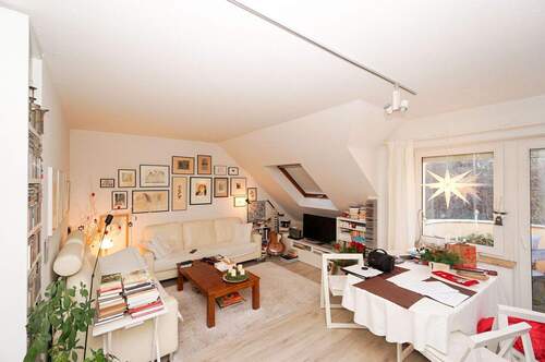 Wohnzimmer - Etagenwohnung mit 67,70 m&sup2; in Meißen zum Kaufen