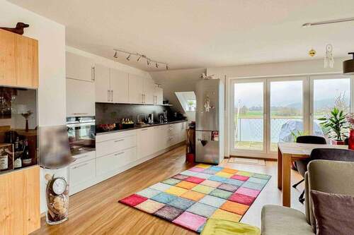 Küche und Essbereich - 3 Zimmer Etagenwohnung zum Kaufen in Teublitz