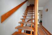 DH-Tannenredder-EG-Treppe-ins-OG - 
