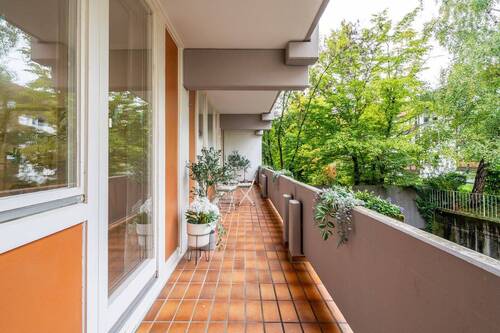 Balkonien mit Platz - 
