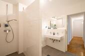 Offene, hochwertige Dusche - 