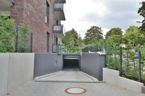 Einfahrt - Garage, Stellplatz zur Miete in Hamburg