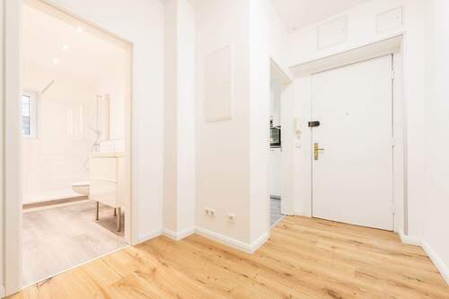 Muster aus Wohnung im gleichen Haus - 
