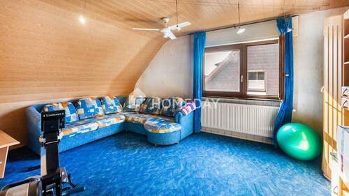 1. OG Wohnzimmer 1 - 