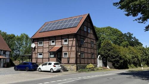 Außenansicht - Charmantes Fachwerkhaus mit modernem Komfort - liebevoll saniert und familienfreundlich!