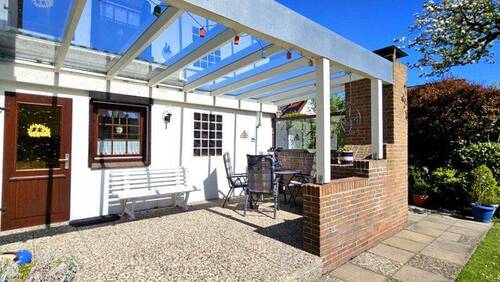 Überdachte Terrasse - 5 Zimmer Einfamilienhaus in Delmenhorst