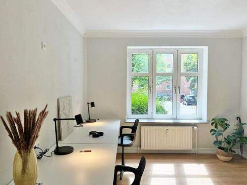 Schreibtische 160x80cm - Ein Schreibtisch im ehrlichen Barmbek - All-in-Miete