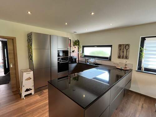 Küche - Zuhause mit Perspektive - Großzügiges, hochwertiges Einfamilienhaus mit Einliegerwohnung