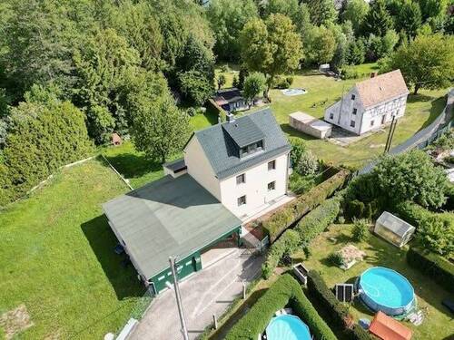 Ansicht mit Garten - 