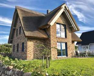 Exklusives Reethaus auf Rügen - etabliertes Ferienobjekt mit treuen Stammgästen - Dranske OT Lancken