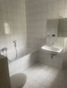 Bad mit Wanne - 