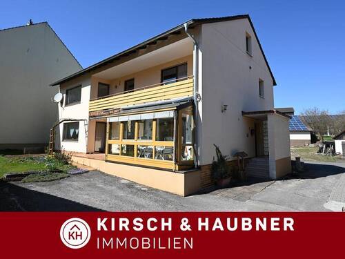 Geräumiges ZFH - Geräumiges Zweifamilienhaus, Nebengebäude und pflegeleichtem Grund! Deining - Kleinalfalterbach