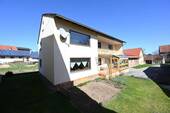 Großzügig gestaltet - 5 Zimmer Mehrfamilienhaus, Wohnhaus in Deining