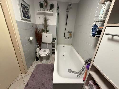 Wohneinheit 1 - Wannenbad - Mehrfamilienhaus, Wohnhaus mit 196,00 m&sup2; in Wester- Ohrstedt zum Kaufen