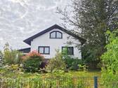 Vorderansicht - 8 Zimmer Einfamilienhaus zum Kaufen in Dürrholz / Daufenbach (Westerwald)