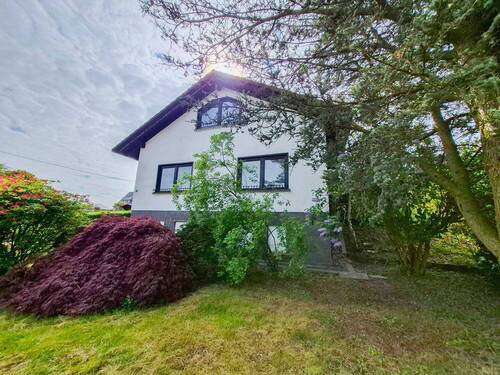 Vorderansicht - 8 Zimmer Einfamilienhaus in Dürrholz / Daufenbach (Westerwald)