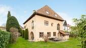 Außenansicht 2 - Exklusives Einfamilienhaus mit Spa, Aufzug und hochwertiger Ausstattung auf sonnigem Grundstück