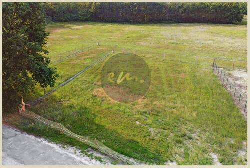 Drohnenaufnahme - Feldrand-, Wald- und Ortsrandlage: Großes Einfamilienhausgrundstück in Teltow, B-Plan vorhanden...