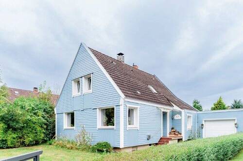 1 Straßenseite - 5 Zimmer Einfamilienhaus zum Kaufen in Tolk