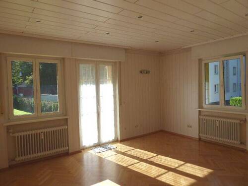 Wohnzimmer - Etagenwohnung mit 75,00 m&sup2; in Pforzheim zum Kaufen