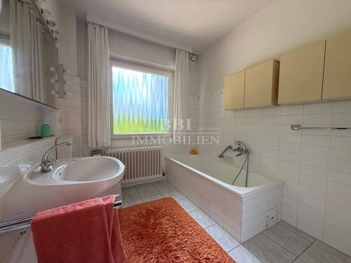 Vollbad im Erdgeschoss - 