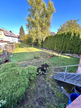 Grundstück/ Treppenabg. - 