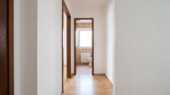 Flur Blick zum WC u. Schlafzimmer - 
