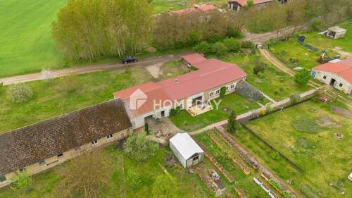 Außenansicht Drohne 1 - Bauernhaus, Landhaus mit 330,00 m&sup2; in Chorin zum Kaufen