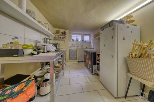 Küche Nebenraum Laden - Mehrfamilienhaus, Wohnhaus mit 110,00 m² in Wetzlar zum Kaufen