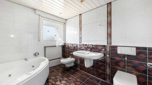 1. OG Badezimmer 1 - 